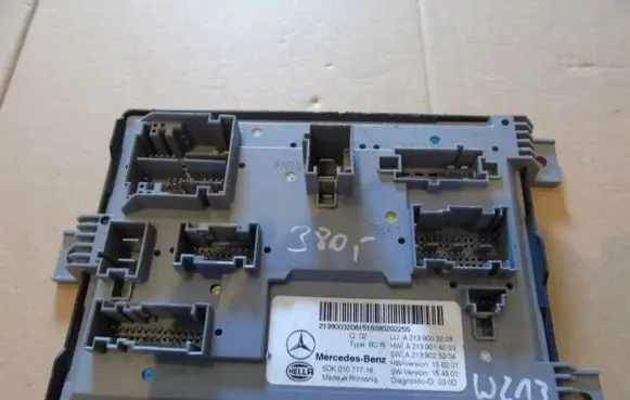 Mercedes-Benz E W213 Trunk lid opening control unit A2139003208W213