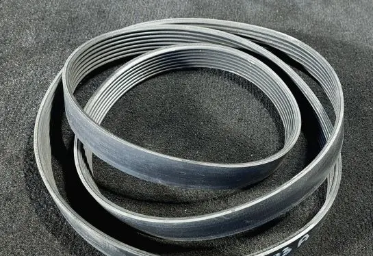 Volvo V70 Alternator belt 