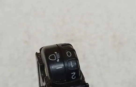 Nissan Micra Headlight level height control switch