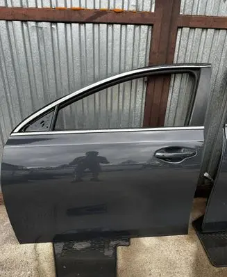 KIA Ceed Front door 