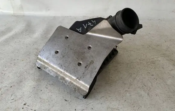 Audi A4 S4 B6 8E 8H Mass air flow meter 06B133471A