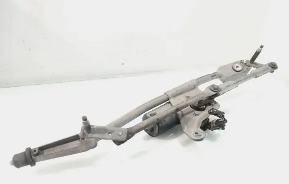 Volvo S60 Front wiper linkage and motor 09151848 404775 34040705