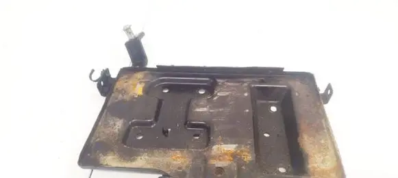 Volkswagen Golf IV Battery box tray 
