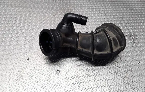 Opel Zafira A Turbo air intake inlet pipe/hose 90530768