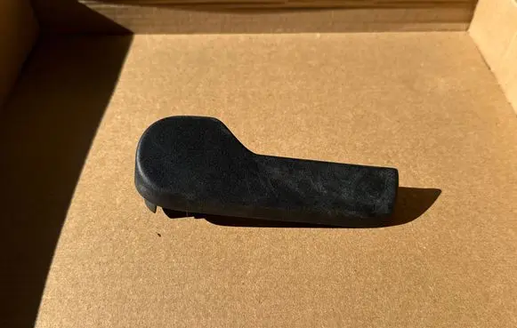 Volkswagen Transporter - Caravelle T5 Engine bonnet (hood) release handle 1J1823533C