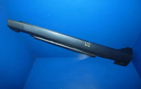 Volvo V40 Sill/side skirt trim 70546