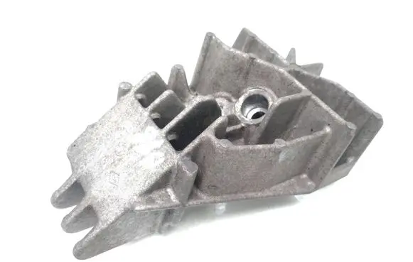 Nissan Qashqai+2 Engine mounting bracket 8200771226