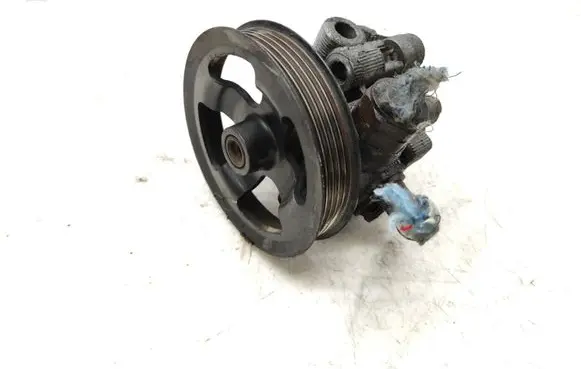 Toyota Avensis T250 Power steering pump