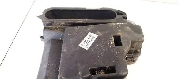 Volkswagen PASSAT B5 Fuse box cover 8D1907355B