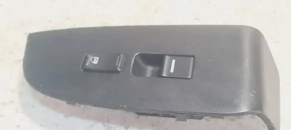 Honda Accord Electric window control switch M22699 AE0223