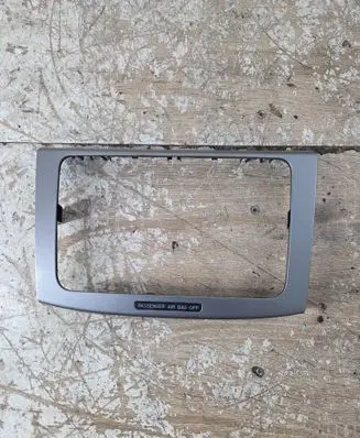 Volkswagen PASSAT B6 Radio/GPS head unit trim 3C0858069M
