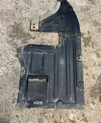 BMW 1 E81 E87 Center/middle under tray cover 7167421 7127361 7163563