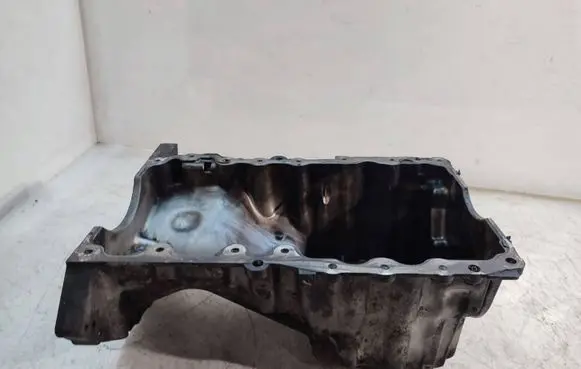 Jaguar XE Oil sump G4D36706AC D04YA A1S9CD3FG