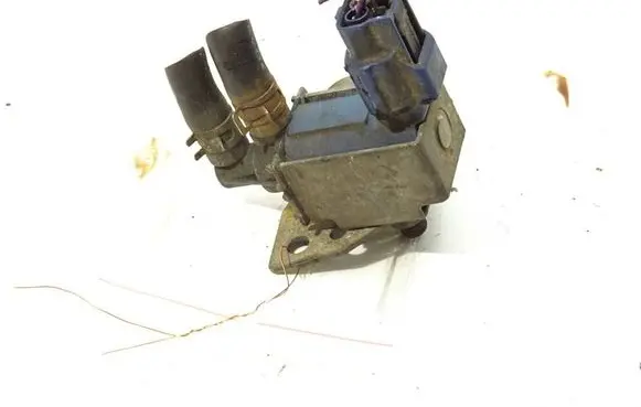 Nissan Murano Z50 Fuel pressure regulator 