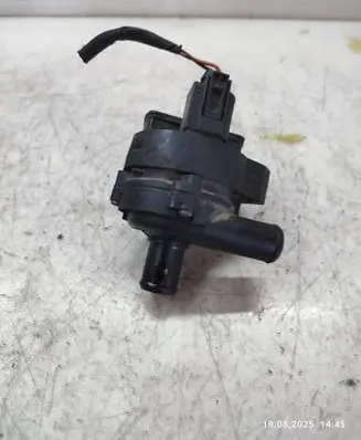 Mercedes-Benz GLK (X204) Electric auxiliary coolant/water pump A2048350364