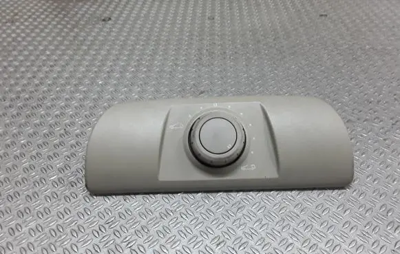 Renault Vel Satis Sunroof switch 8200001165