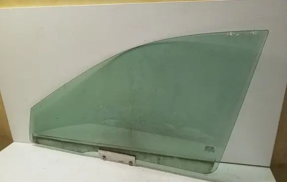 Volvo S40, V40 Front door window glass four-door