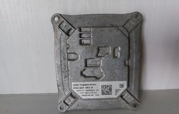 Audi A4 S4 B8 8K Headlight ballast module Xenon 8K0907472A