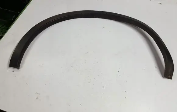 Nissan Qashqai+2 Rear arch trim 