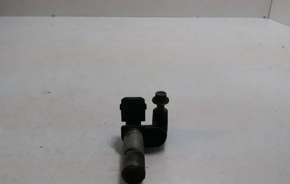 Ford Mondeo Mk III Crankshaft position sensor 2S706C315AC