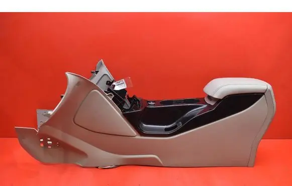 Ford Grand C-MAX Center console 