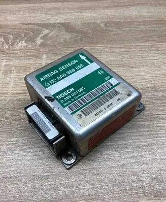 Audi A6 S6 C4 4A Airbag control unit/module 8A0959655 0285001085