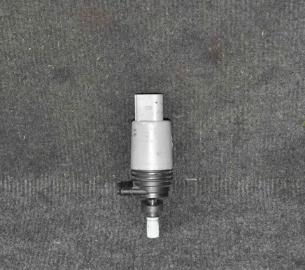 BMW 1 E81 E87 Windscreen/windshield washer pump 6934159
