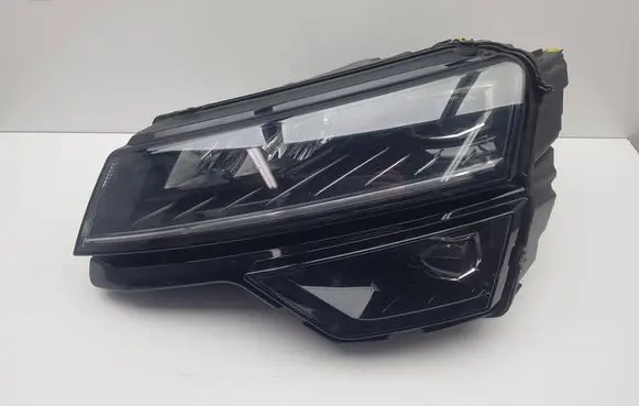 Skoda Karoq Headlight/headlamp 57B941015F 20LL8935