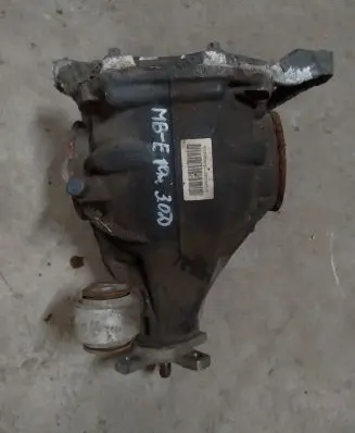 Mercedes-Benz E AMG W212 Rear differential 212350360