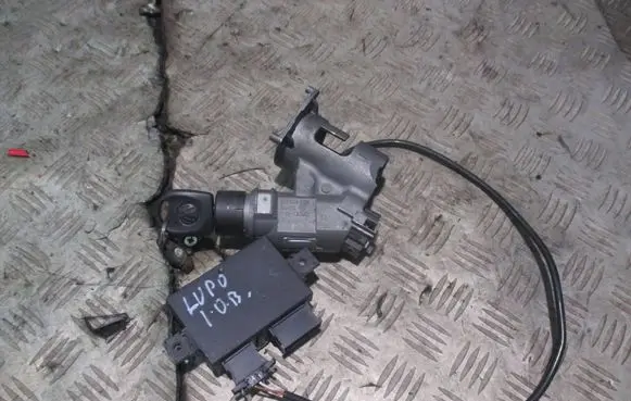 Volkswagen Lupo Ignition lock 357905851F
