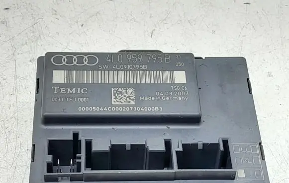 Audi Q7 4L Door control unit/module 4L0959795B 4L0910795B