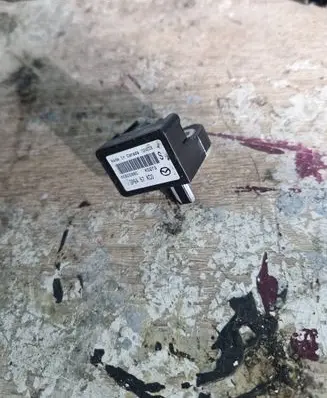 Mazda CX-7 Airbag deployment crash/impact sensor Gp9a57kco