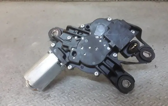 Volkswagen Polo V 6R Rear window wiper motor 5K6955711A 0390201826