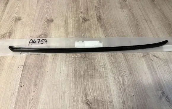 Toyota Verso-S Windshield trim 75536-52010