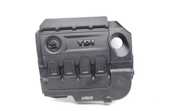 Skoda Superb B8 (3V) Engine cover (trim) 04L103925T 04L103954T