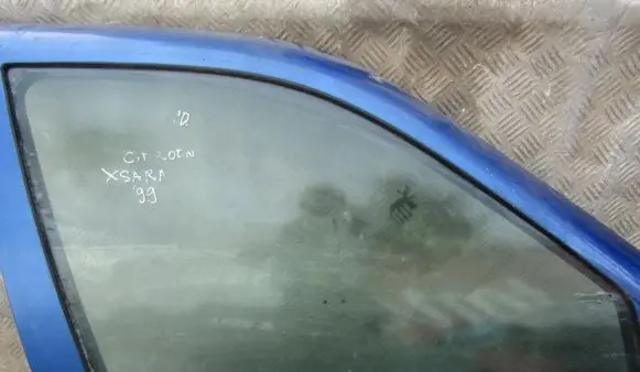Citroen Xsara Front door window glass four-door