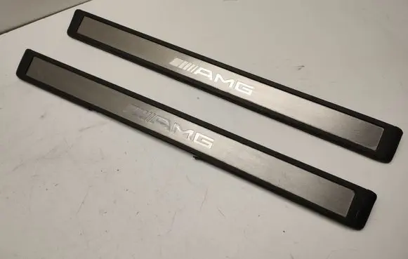 Mercedes-Benz E W211 Front sill trim cover A2116802735