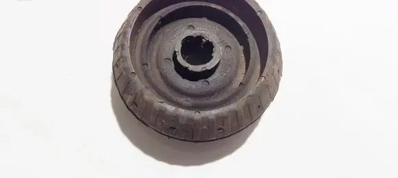 Coil spring mount