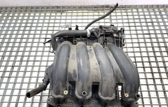 BMW 3 E90 E91 Intake manifold 