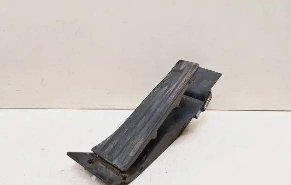 BMW 5 E60 E61 Accelerator throttle pedal 6772646 25916010
