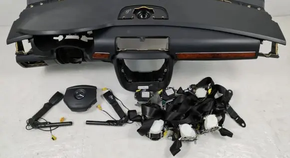 Mercedes-Benz R W251 Dashboard A2518600805