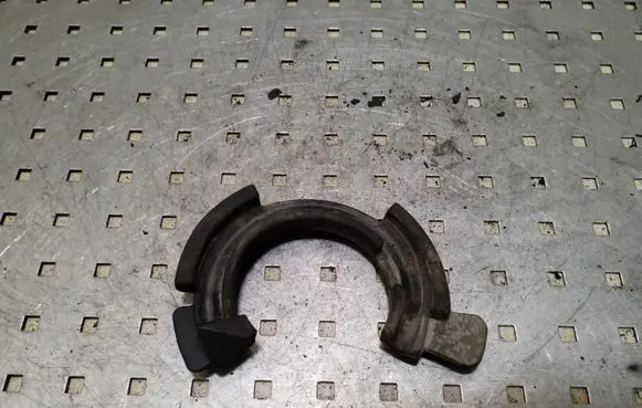 Renault Kadjar Front coil spring rubber mount 