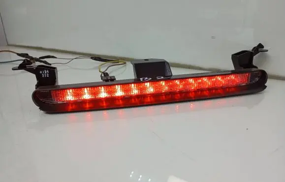Volvo V70 Third/center stoplight 30678549 16511100