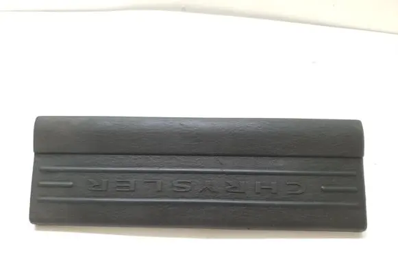 Chrysler Pacifica Front sill trim cover 13963L