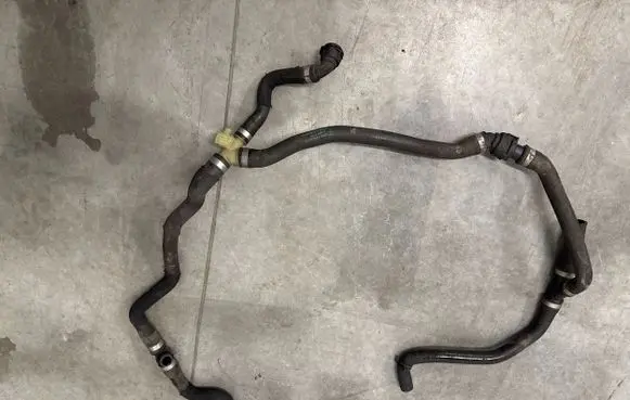 BMW X5 F15 Engine coolant pipe/hose 7644096 9168939