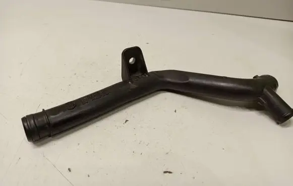 Audi A6 C7 Engine coolant pipe/hose 03L121065K