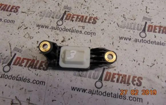 Mercedes-Benz S W220 Airbag deployment crash/impact sensor A0018209126