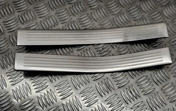 Mercedes-Benz E W212 Side skirt rear trim A2126861236