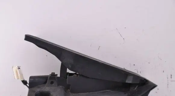 Accelerator throttle pedal