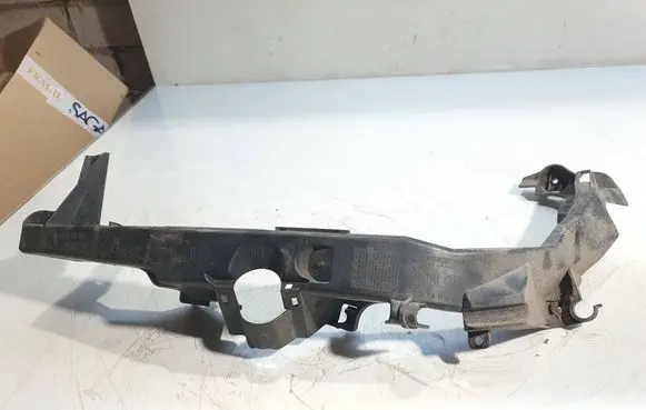 BMW 3 E90 E91 Headlight/headlamp mounting bracket 7138401 15857711